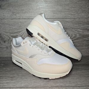 Womens Nike Air Max 1 Athletic Shoes Sail / Guava Ice DZ2628-111 Size 8.5 NEW